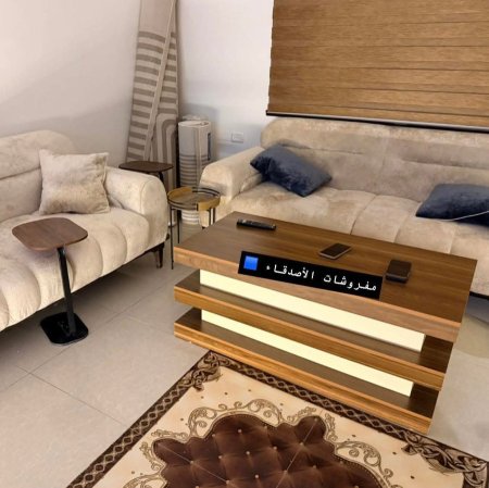 طاولة وسط بسعر{500} شيكل